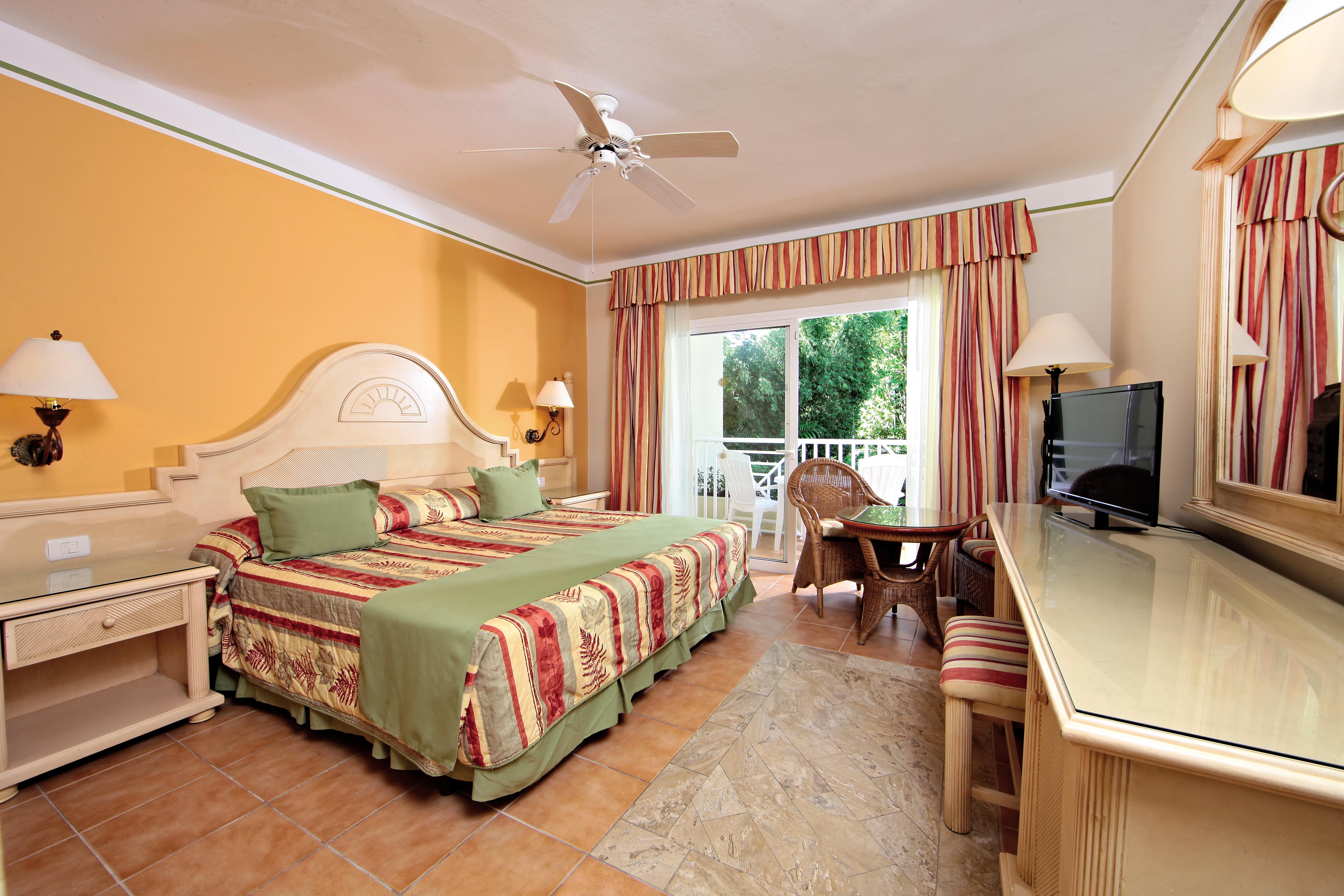 บาเอีย ปรินซิเป ลักชัวรี เอล ปอร์ติโย - ออล อินคลูซีฟ  Hotel ลาสแตร์เรนาส ภายนอก รูปภาพ