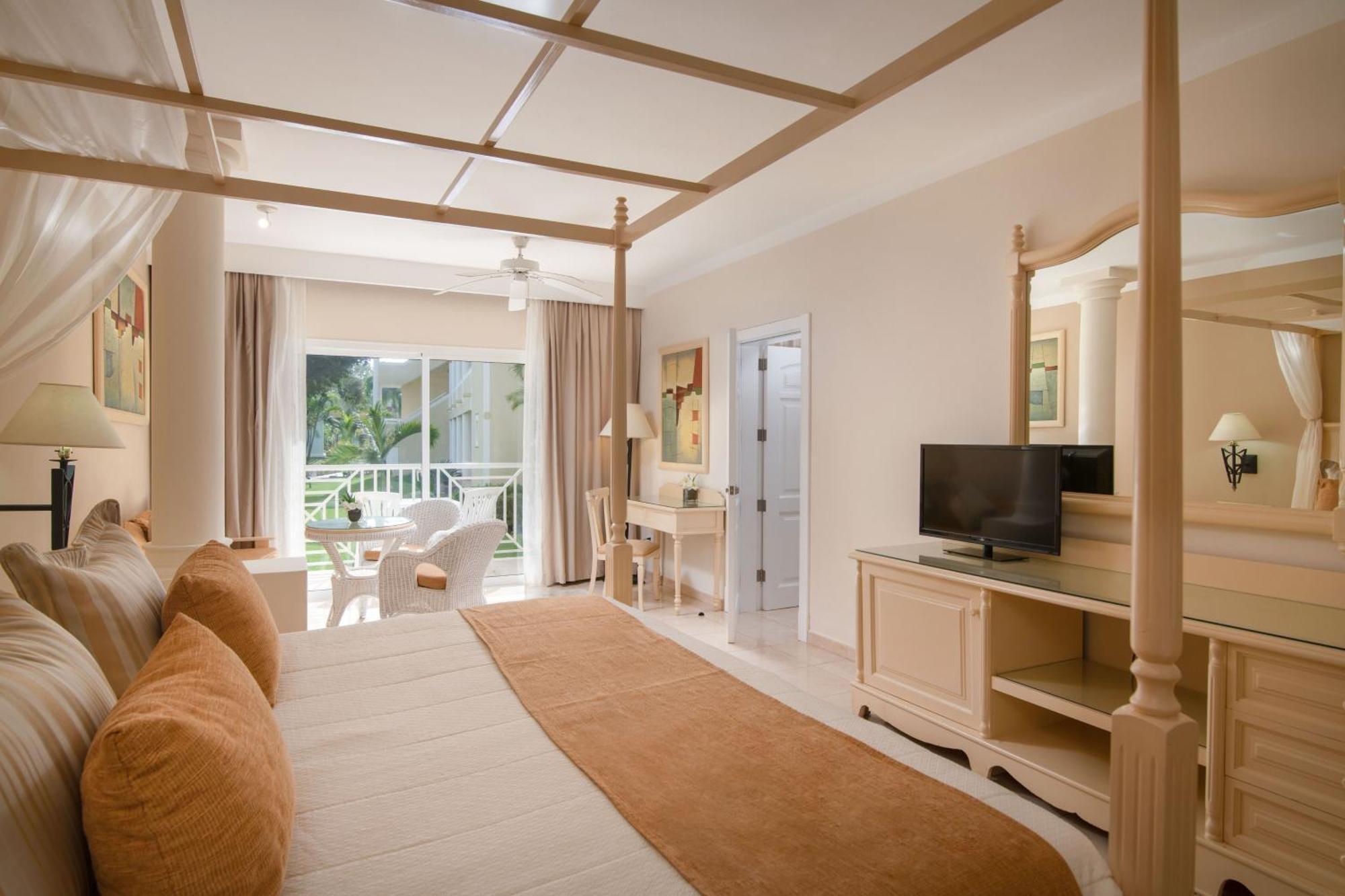 บาเอีย ปรินซิเป ลักชัวรี เอล ปอร์ติโย - ออล อินคลูซีฟ  Hotel ลาสแตร์เรนาส ภายนอก รูปภาพ